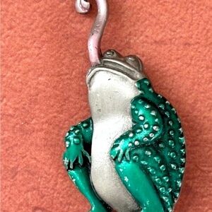 Green and Silver Frog Brooch